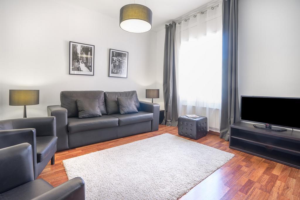Apartment Friendly Living Comfort